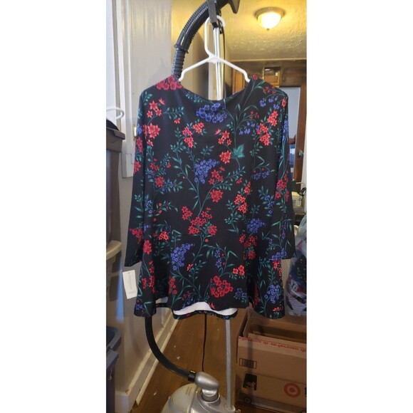 NWT - Charter Club - Black Floral Blouse - 3X - Picture 2 of 5